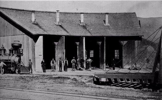 historic photo of PCRy roundhouse